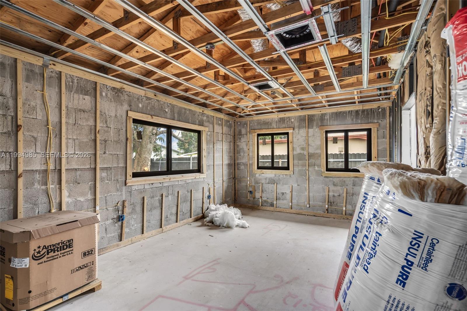 LAKE AIRE ESTATES - Residential