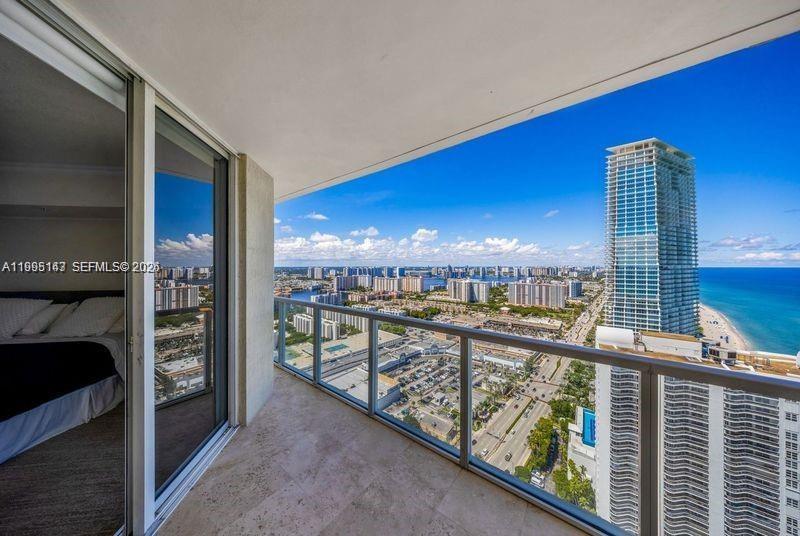 LA PERLA CONDO - Residential