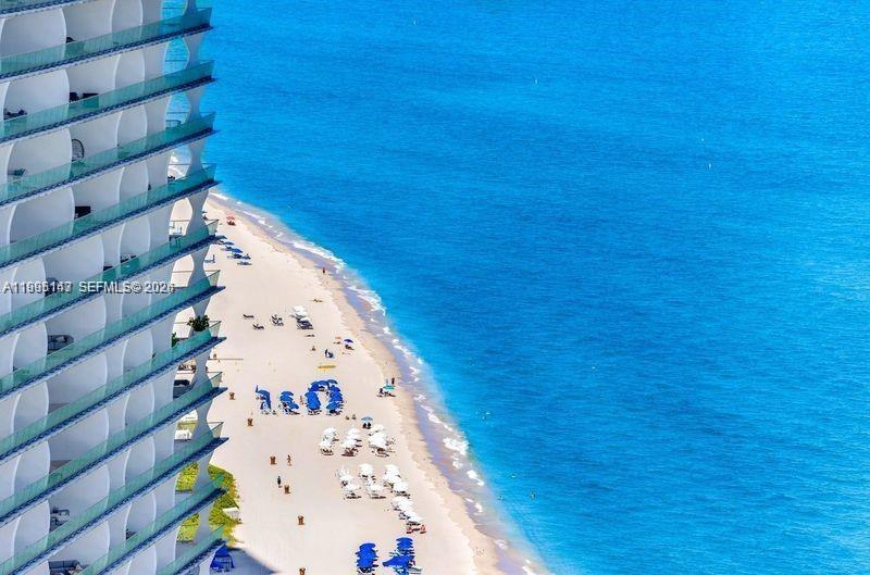 LA PERLA CONDO - Residential