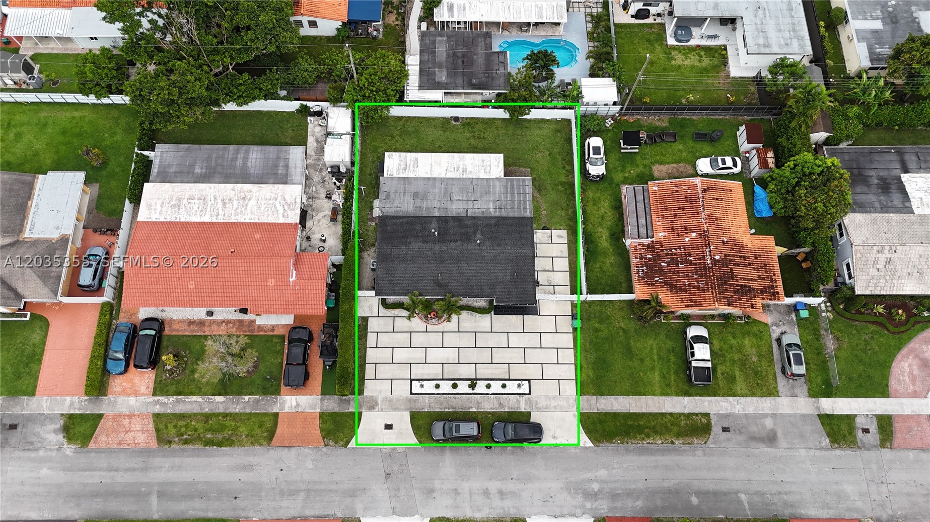 CORAL GARDENS - Residential