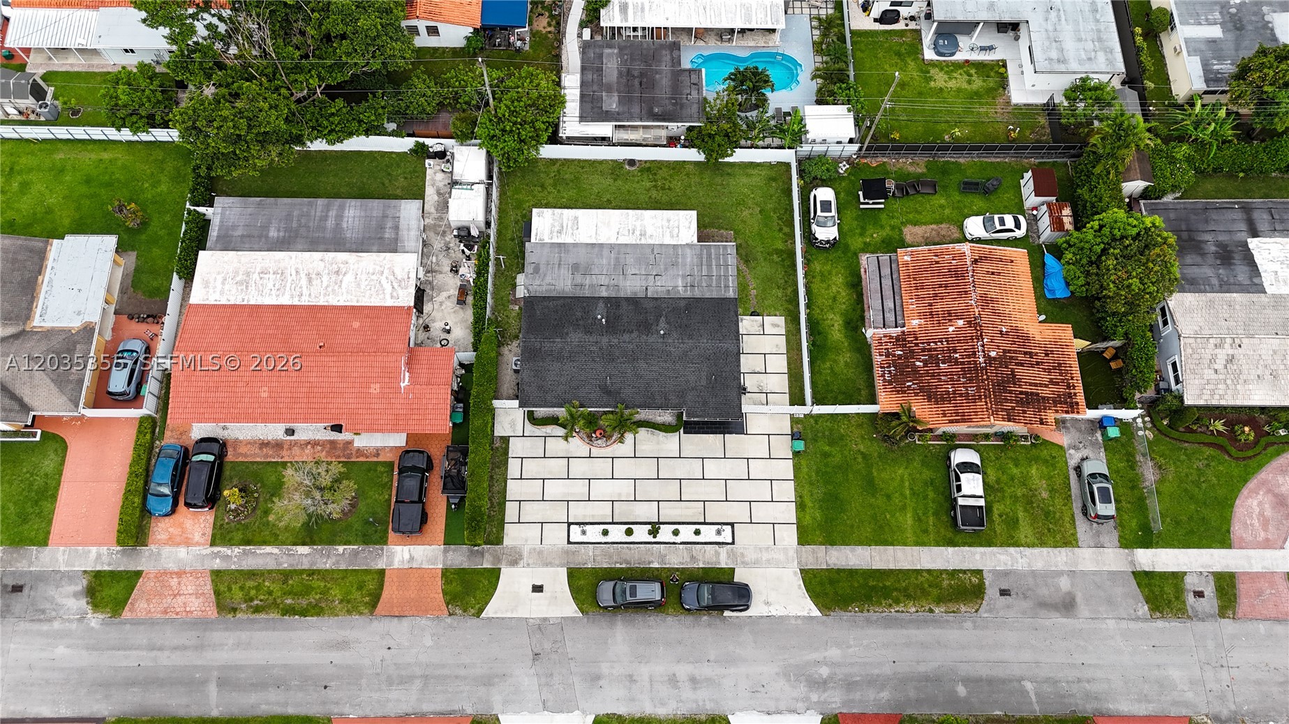 CORAL GARDENS - Residential