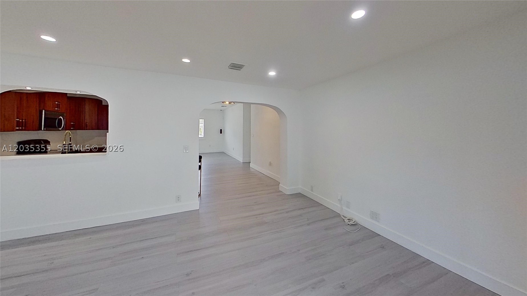 CORAL GARDENS - Residential