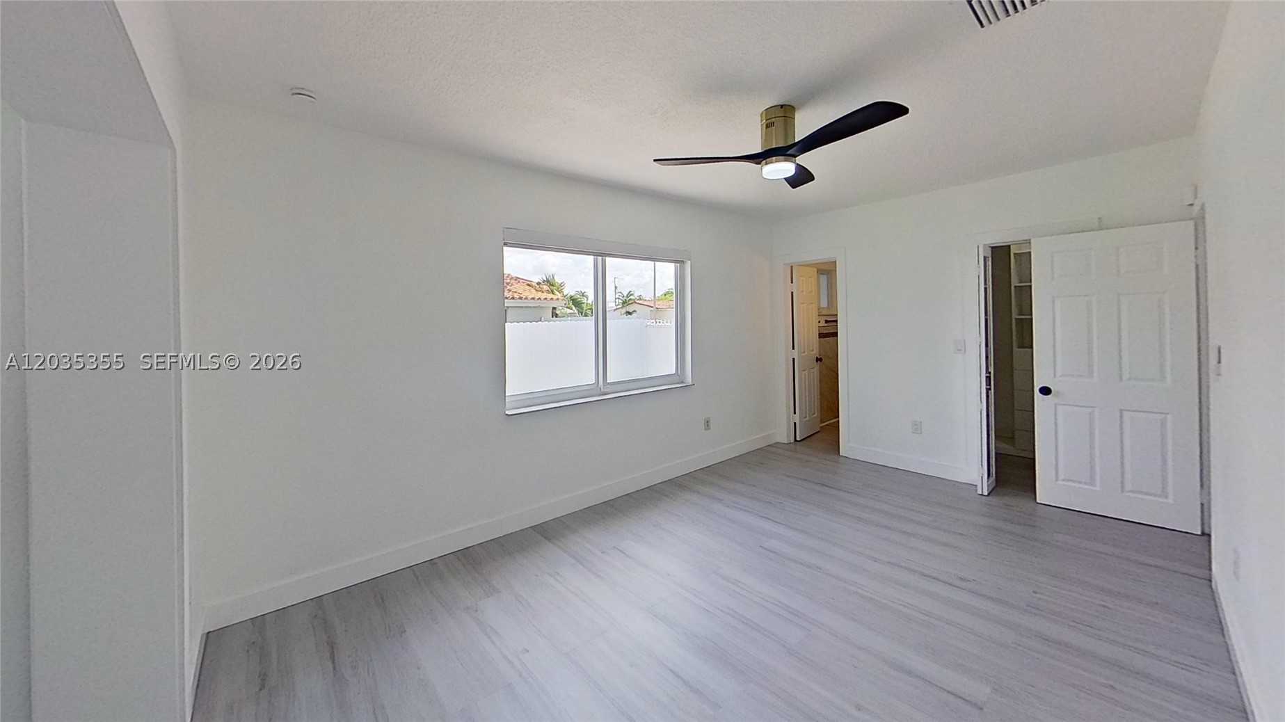CORAL GARDENS - Residential