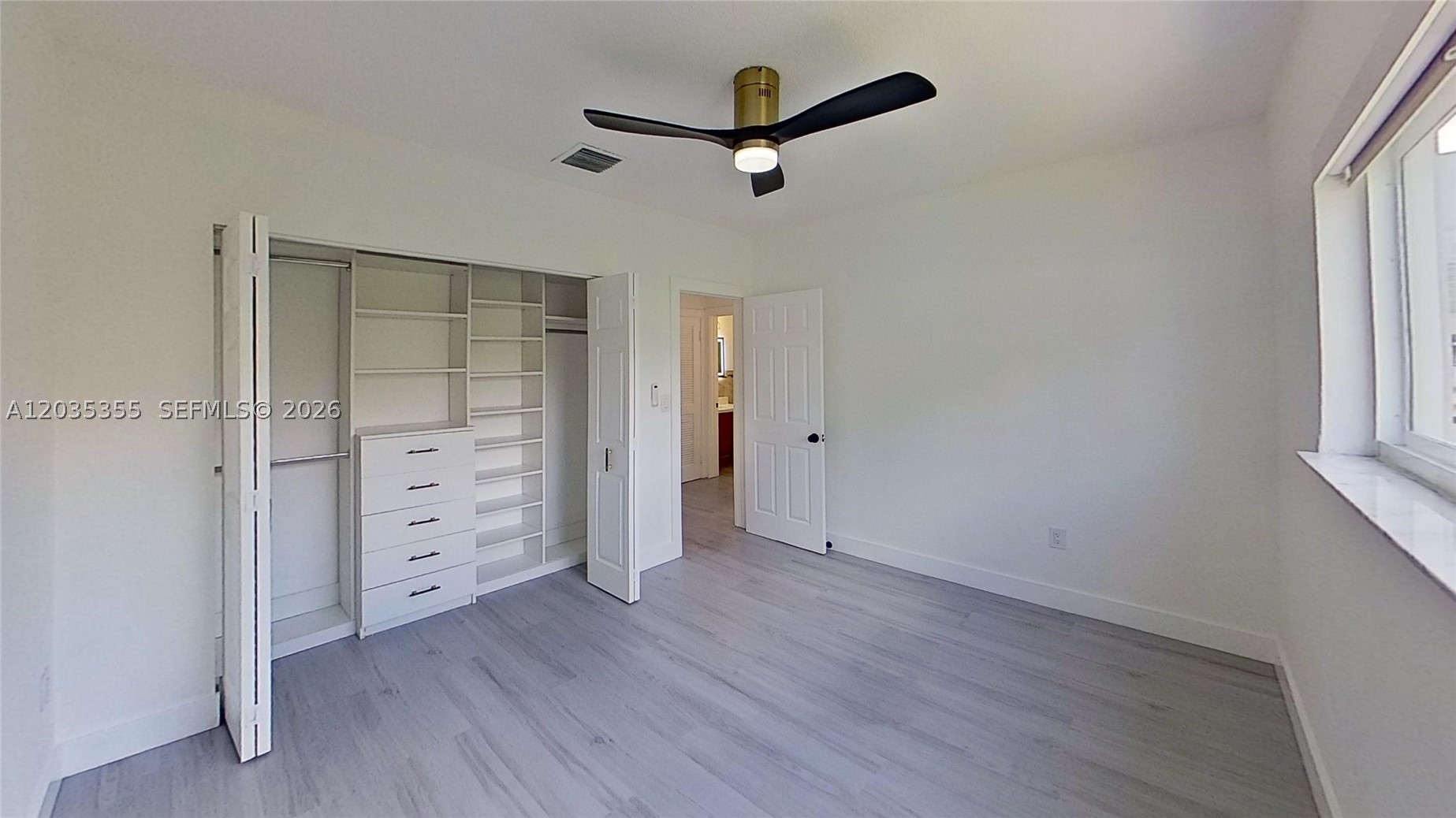 CORAL GARDENS - Residential
