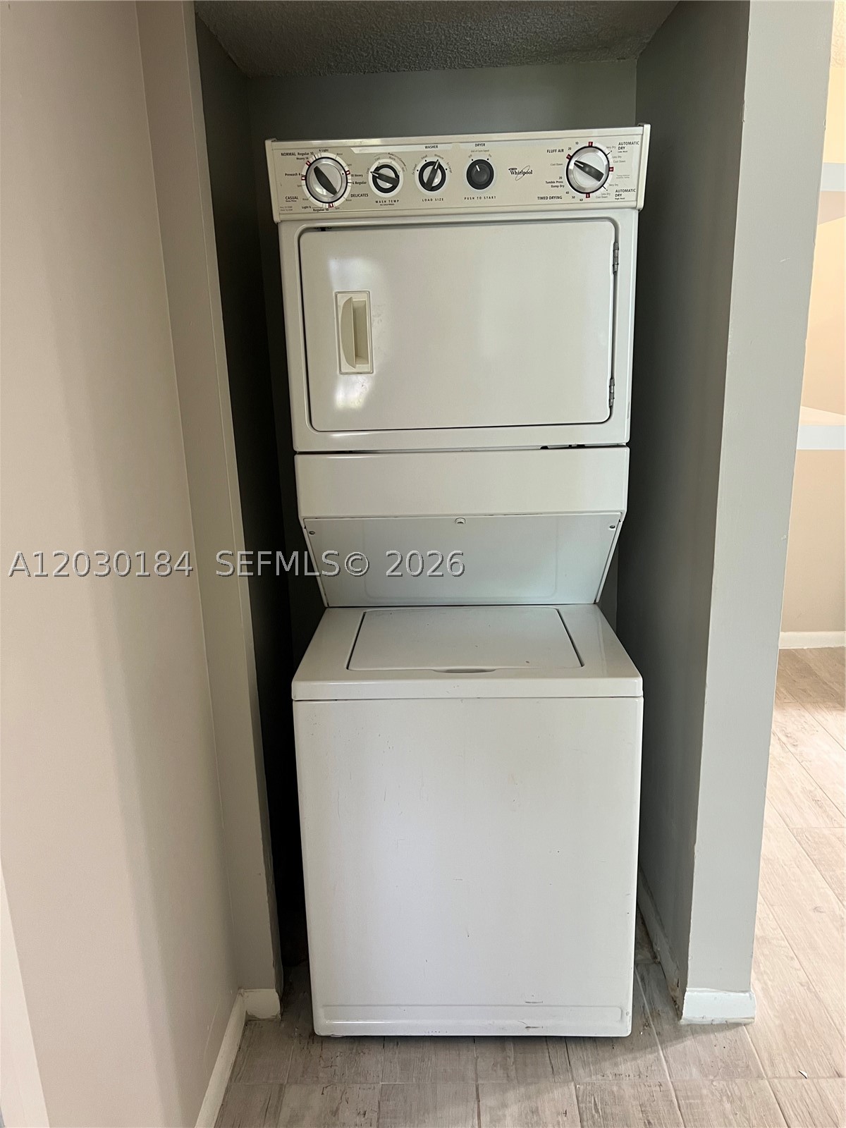 COCO PARC CONDO - Residential Lease