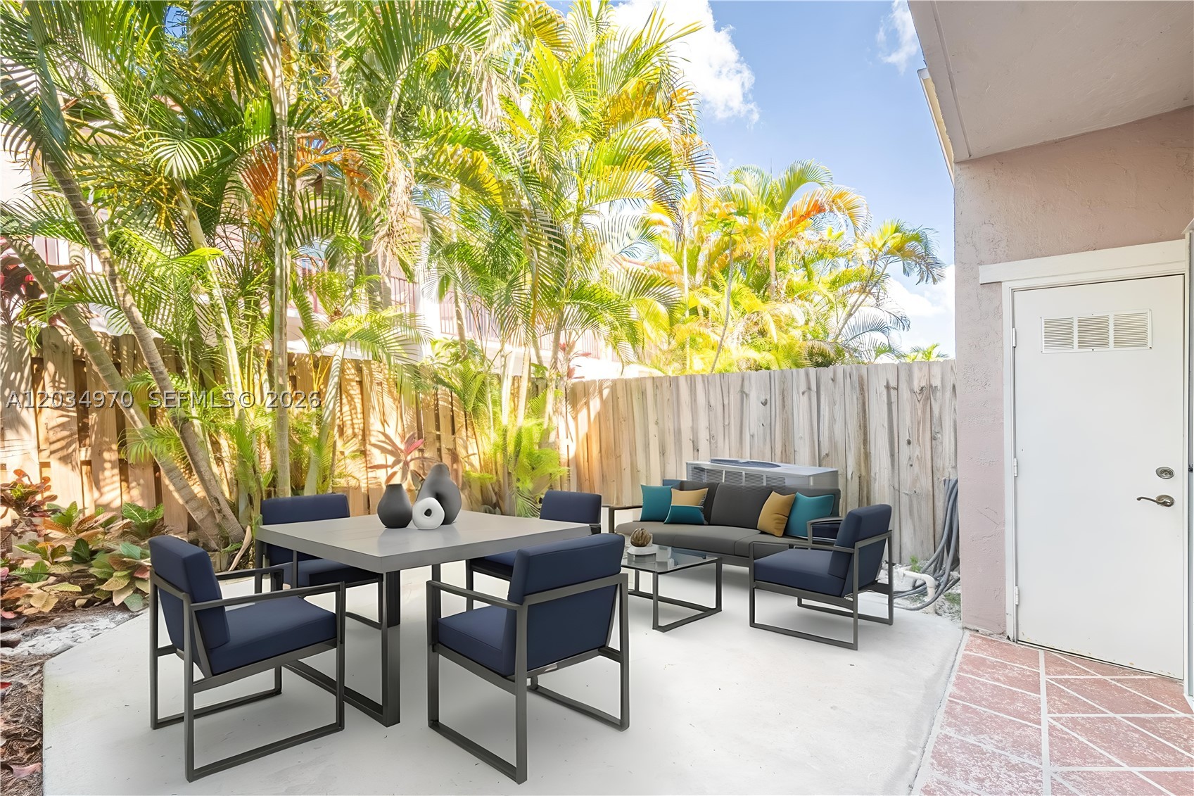 VILLAS AT THE HAMMOCKS CO - Residential