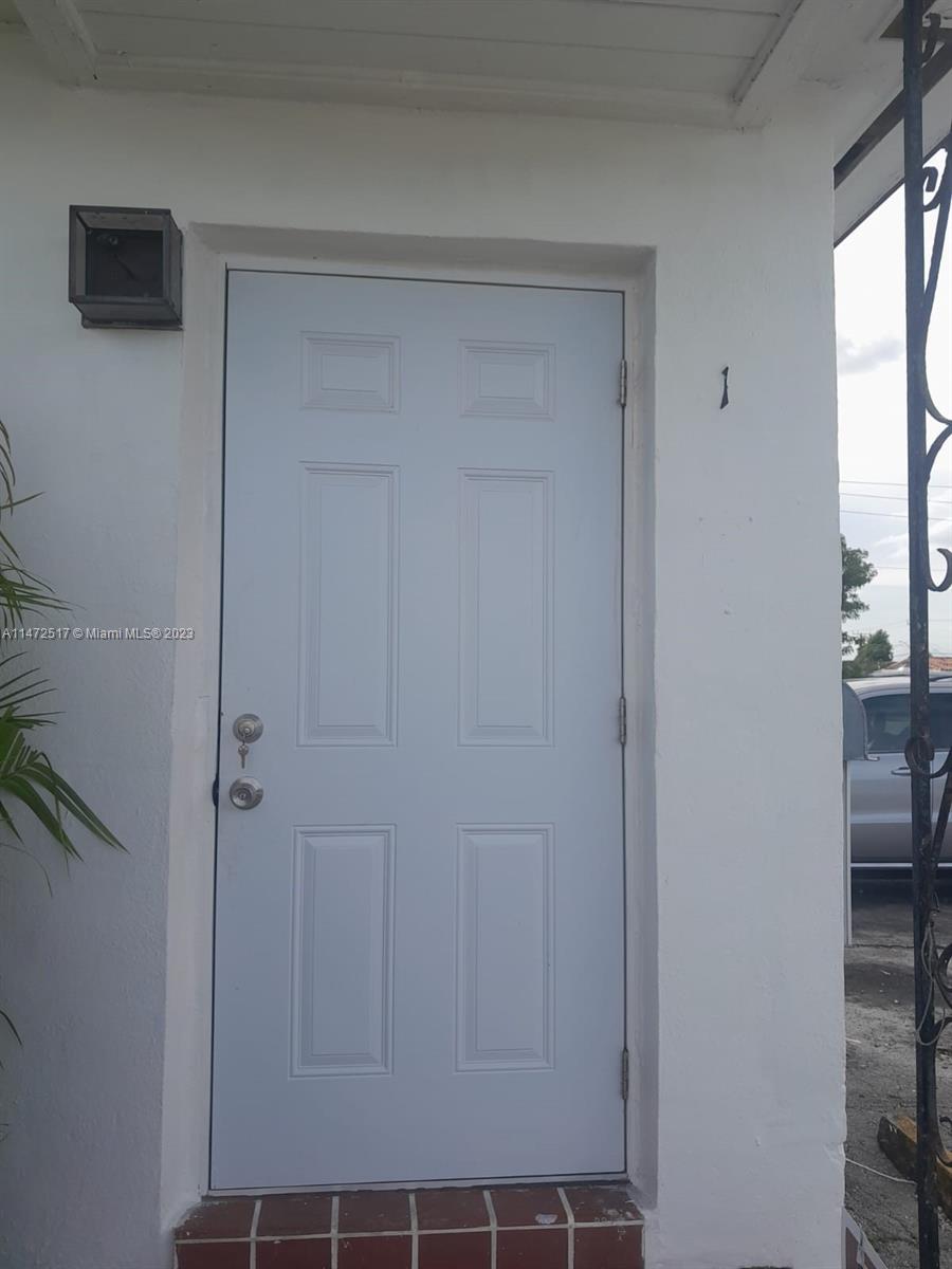 HIALEAH 7TH ADDN - Residential Lease