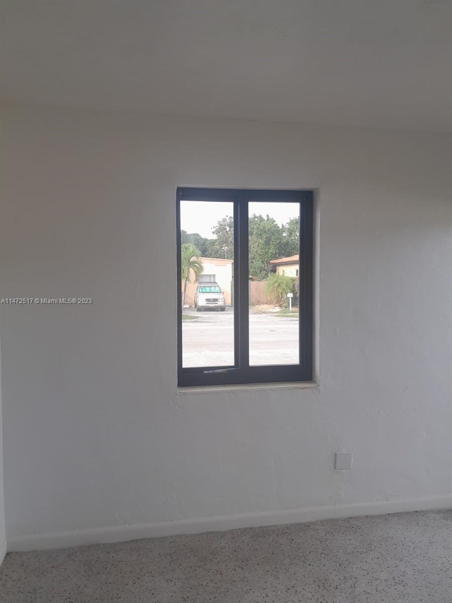 HIALEAH 7TH ADDN - Residential Lease