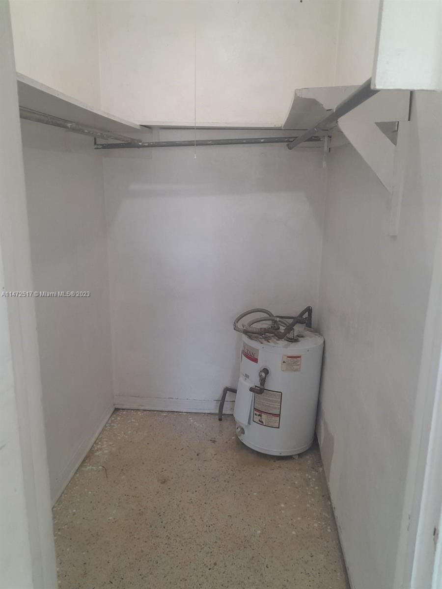 HIALEAH 7TH ADDN - Residential Lease