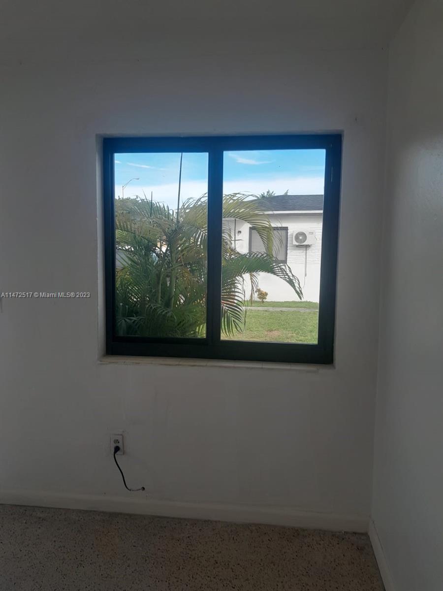 HIALEAH 7TH ADDN - Residential Lease
