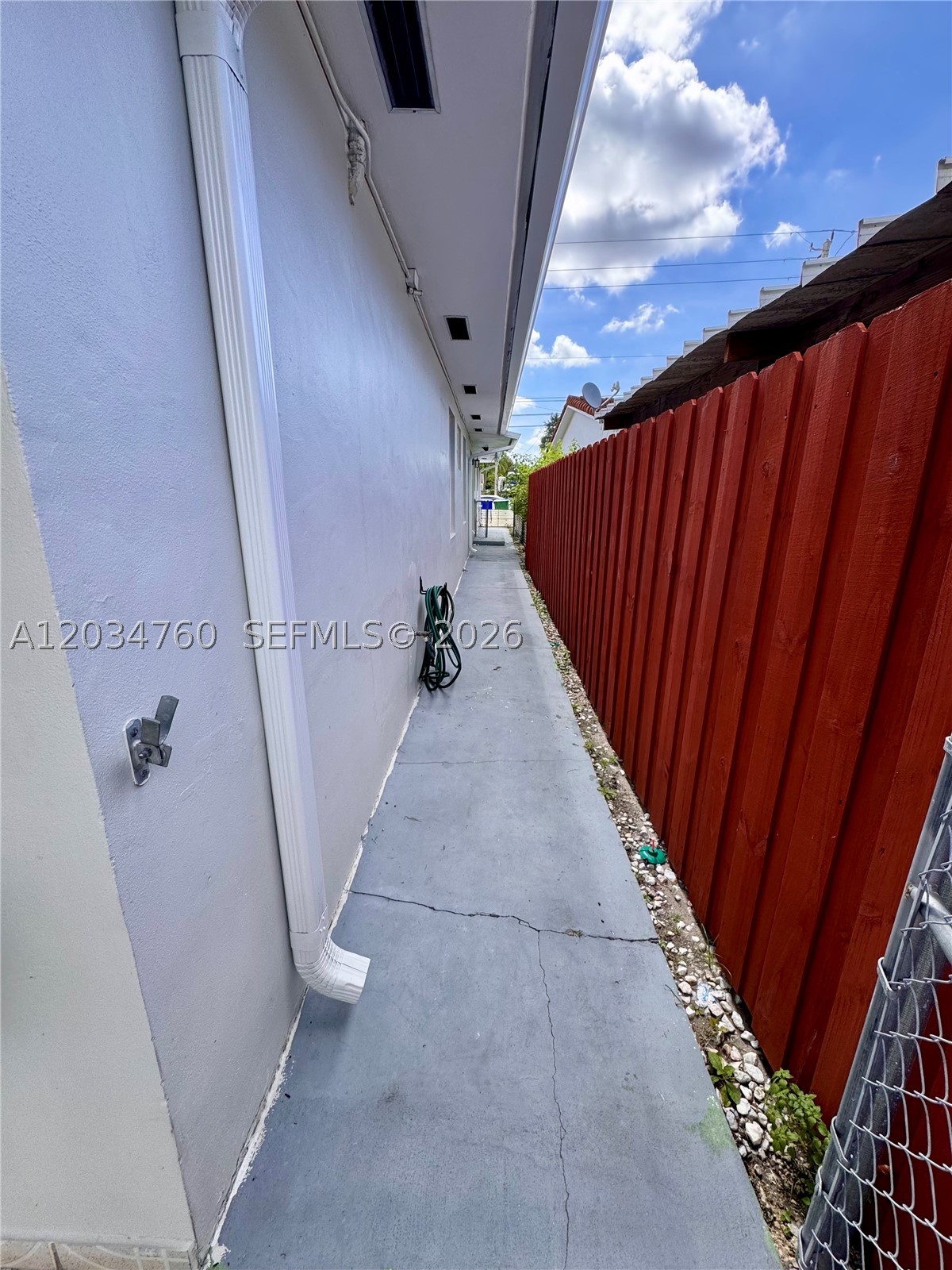 COMFORT GARDENS 1ST ADDN - Residential Lease