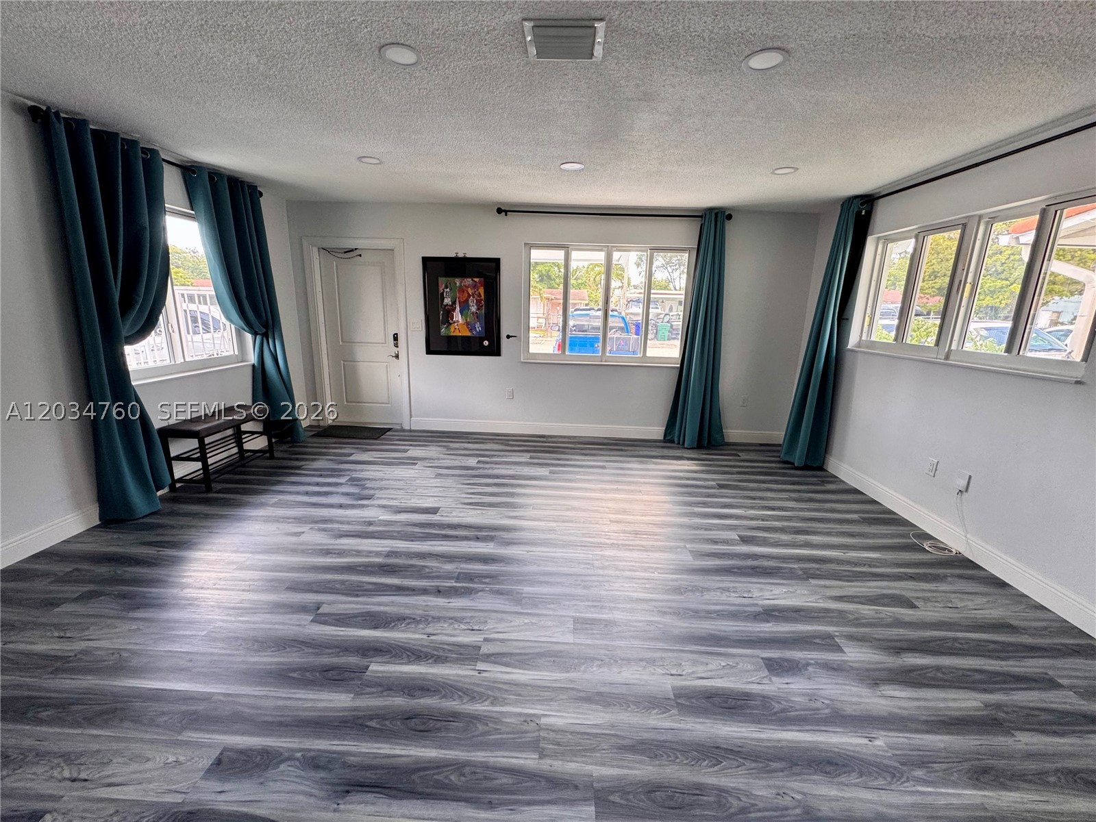 COMFORT GARDENS 1ST ADDN - Residential Lease