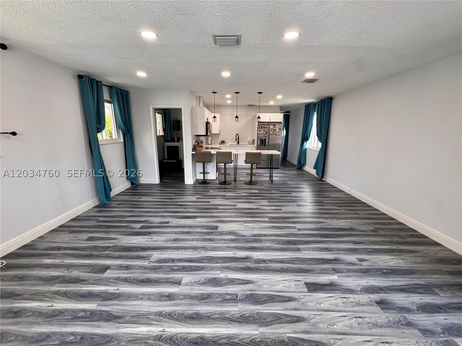 COMFORT GARDENS 1ST ADDN - Residential Lease