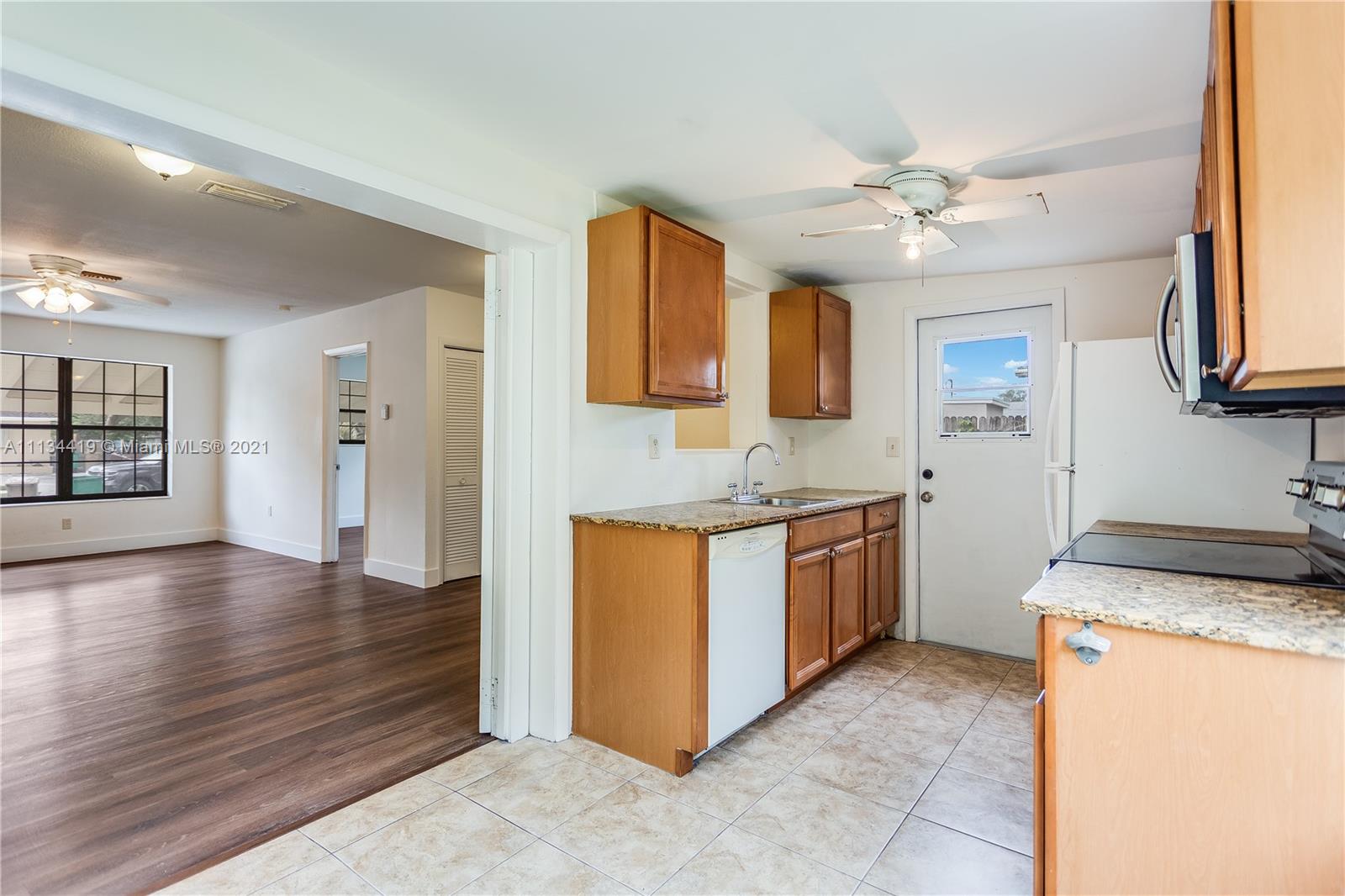 DAVIE HEIGHTS - Residential