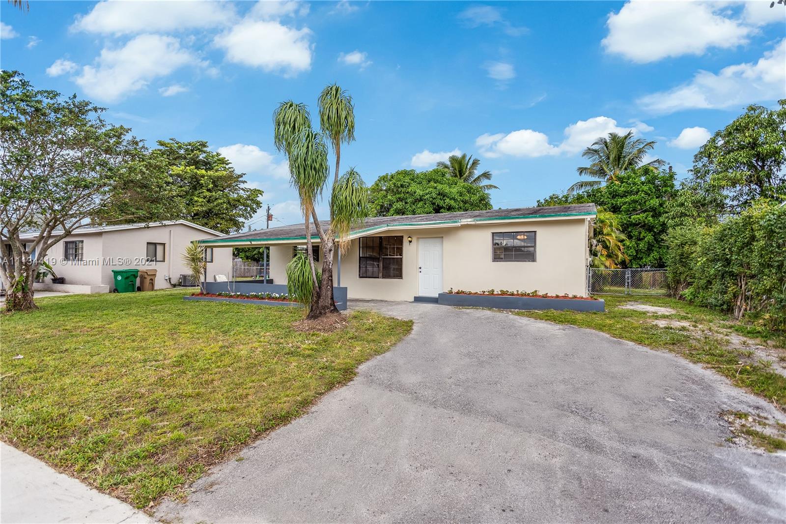 DAVIE HEIGHTS - Residential