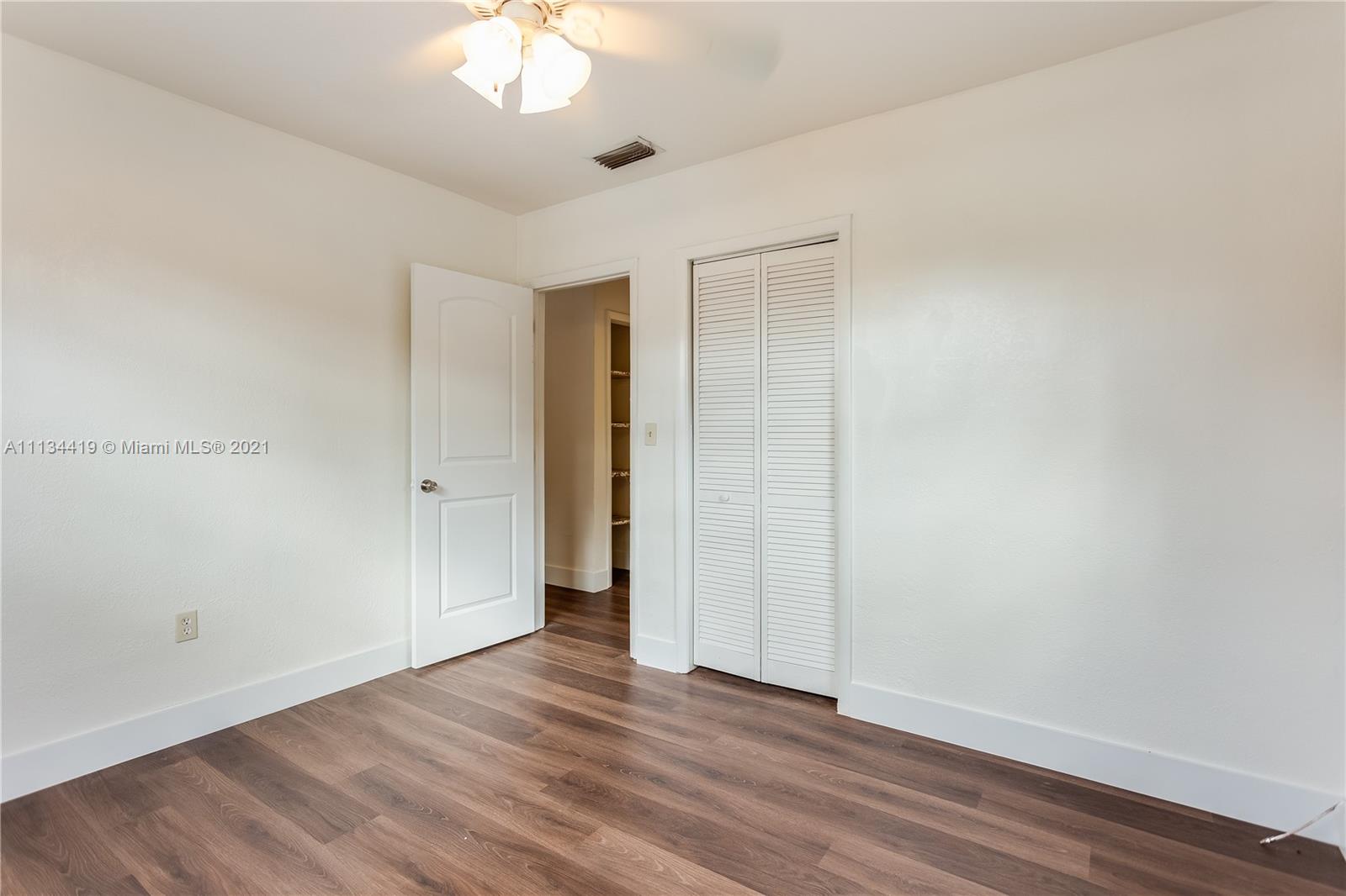 DAVIE HEIGHTS - Residential
