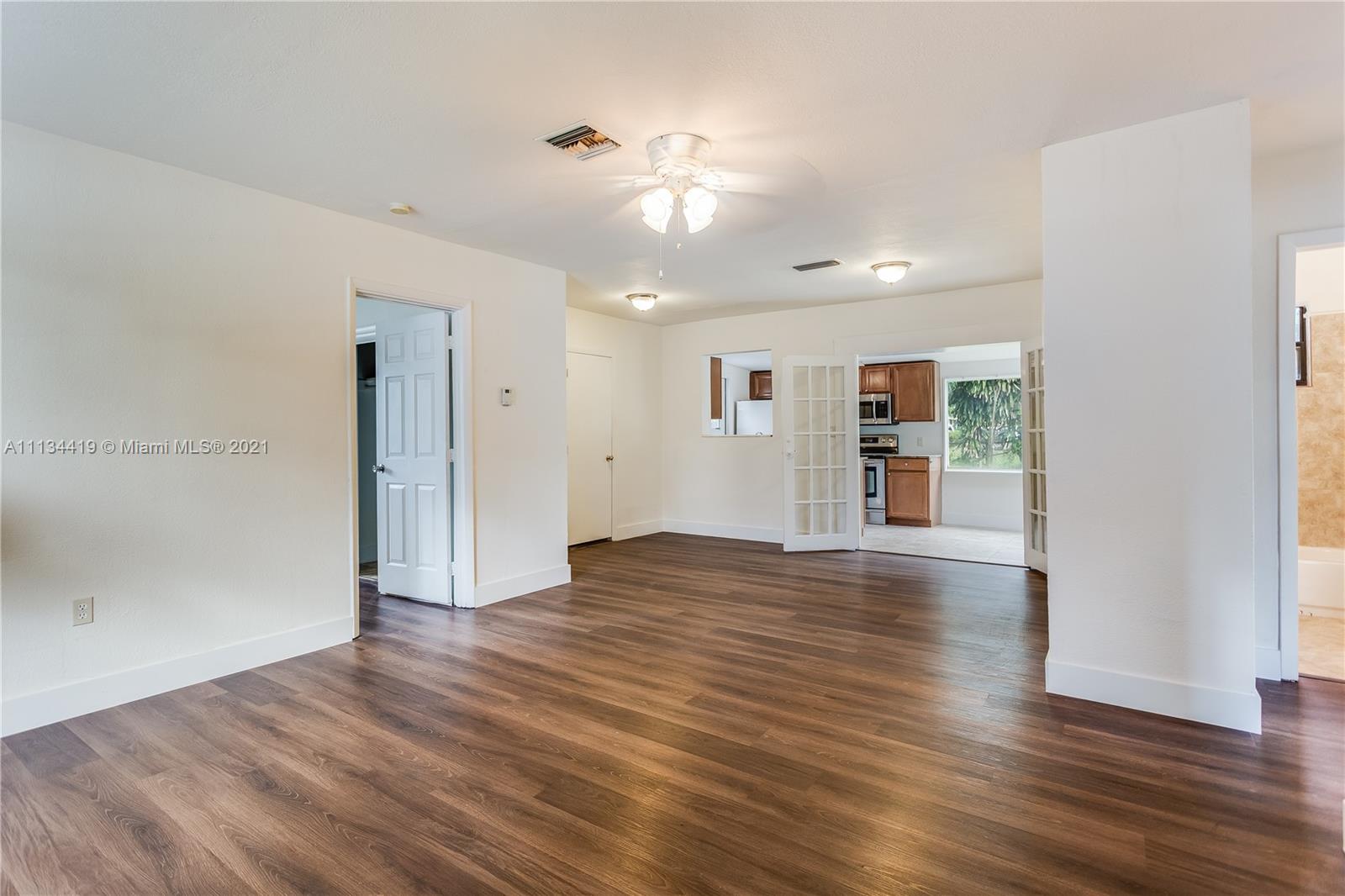 DAVIE HEIGHTS - Residential