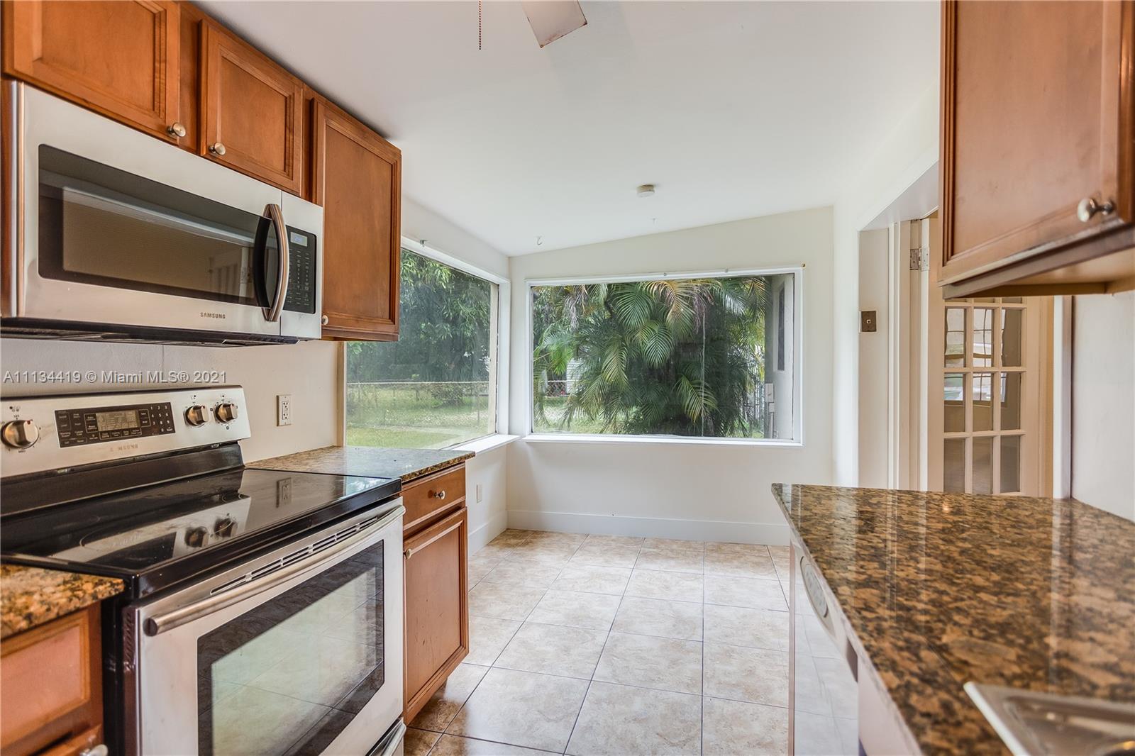 DAVIE HEIGHTS - Residential