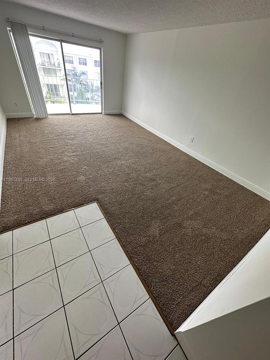 MONTECARLO CONDO - Residential