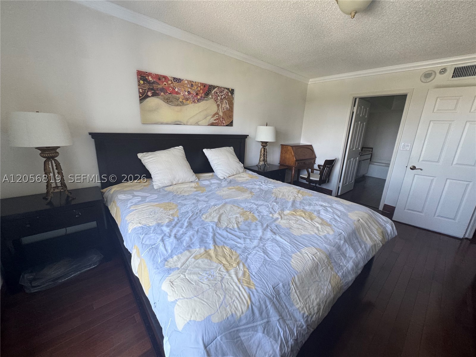 MYSTIC POINTE TOWER 500 C - Residential
