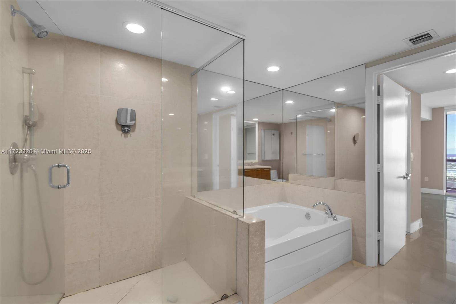50 BISCAYNE CONDO - Residential