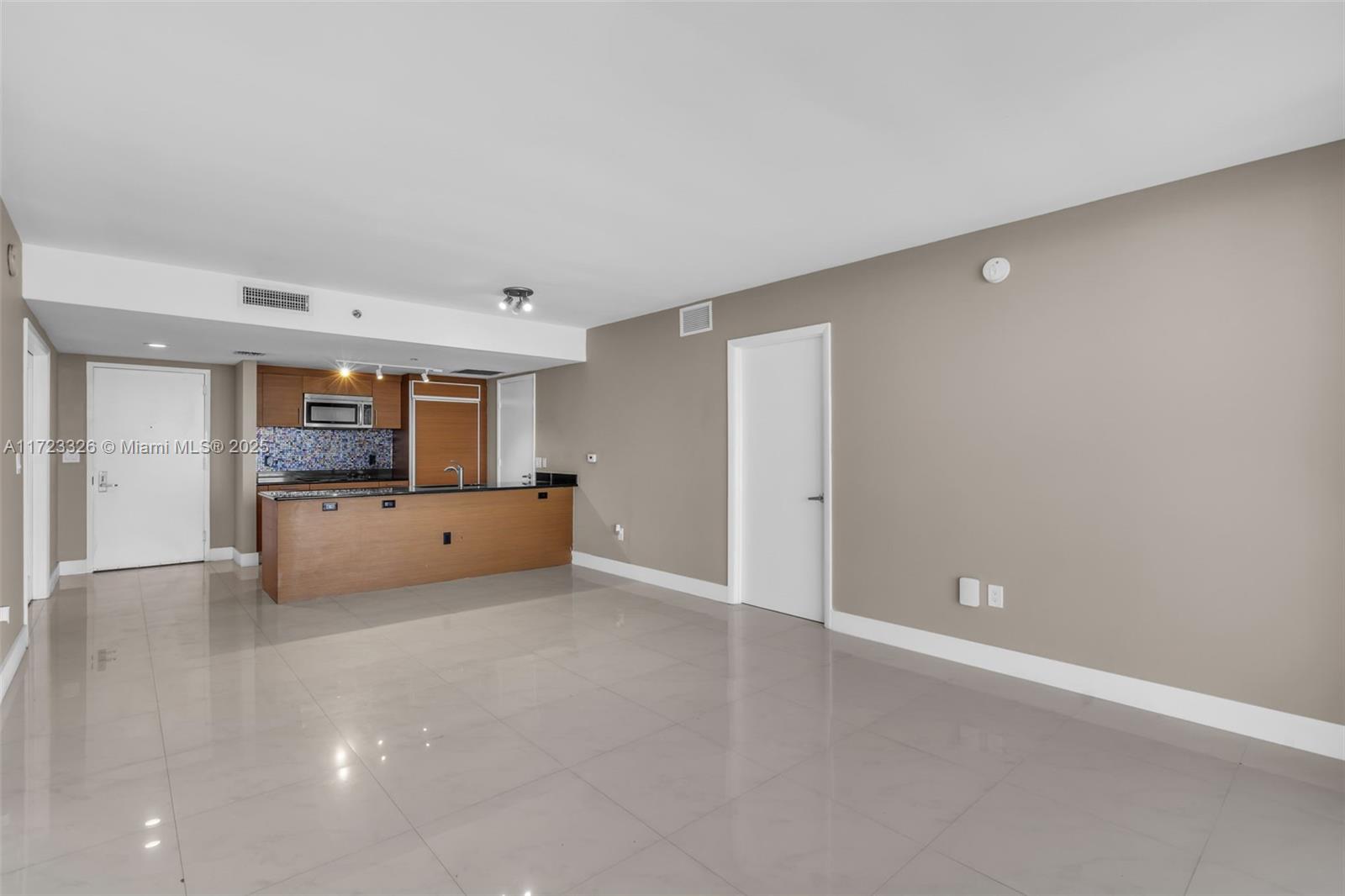 50 BISCAYNE CONDO - Residential