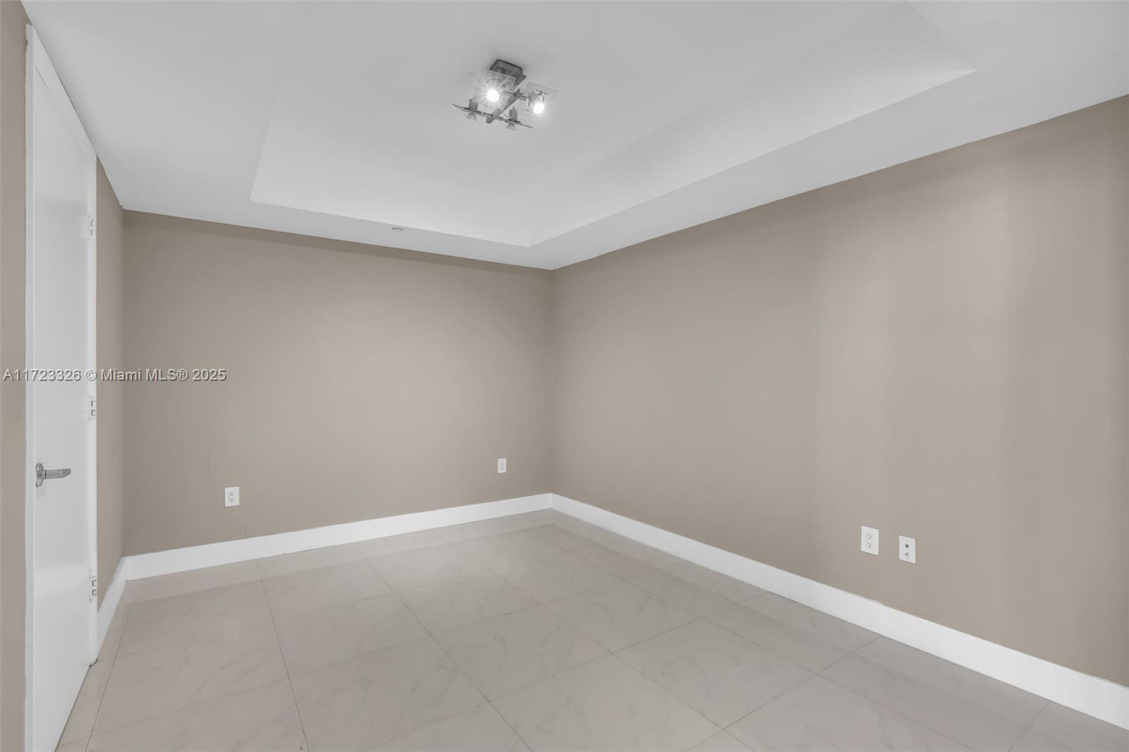 50 BISCAYNE CONDO - Residential