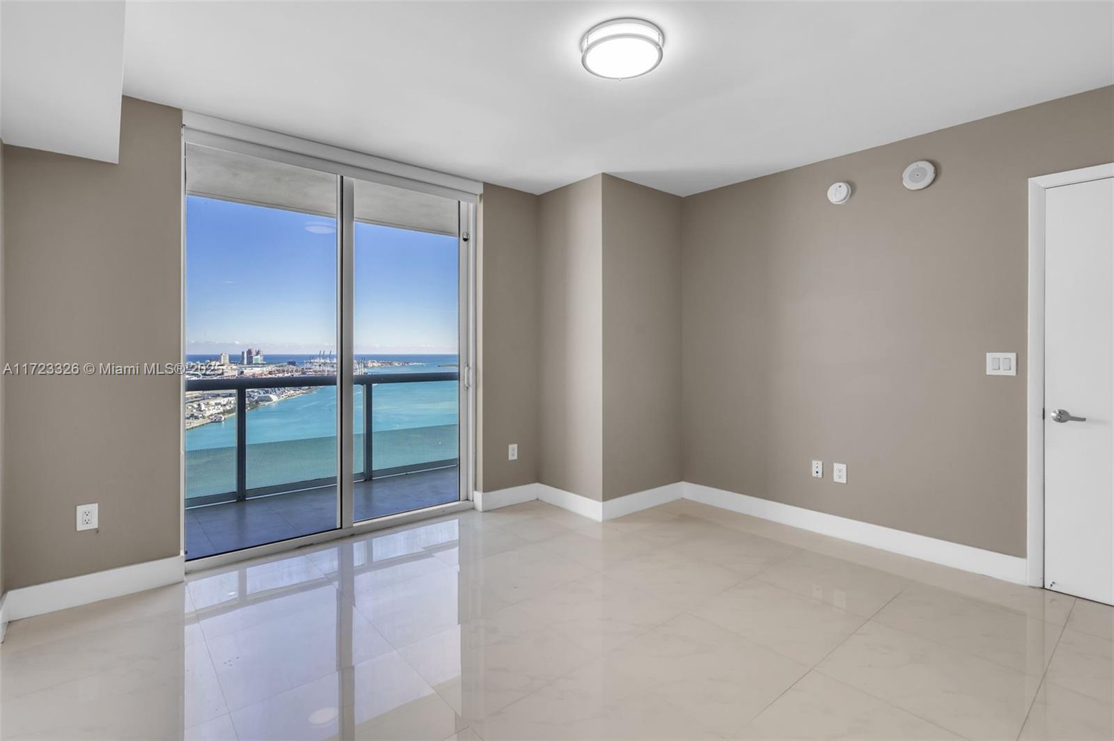 50 BISCAYNE CONDO - Residential