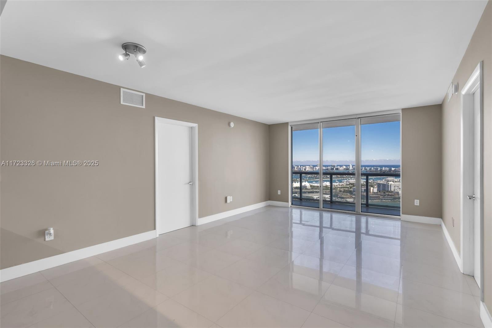 50 BISCAYNE CONDO - Residential