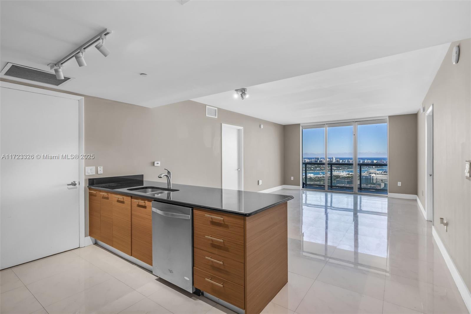 50 BISCAYNE CONDO - Residential