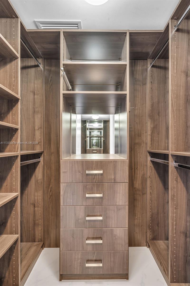 50 BISCAYNE CONDO - Residential