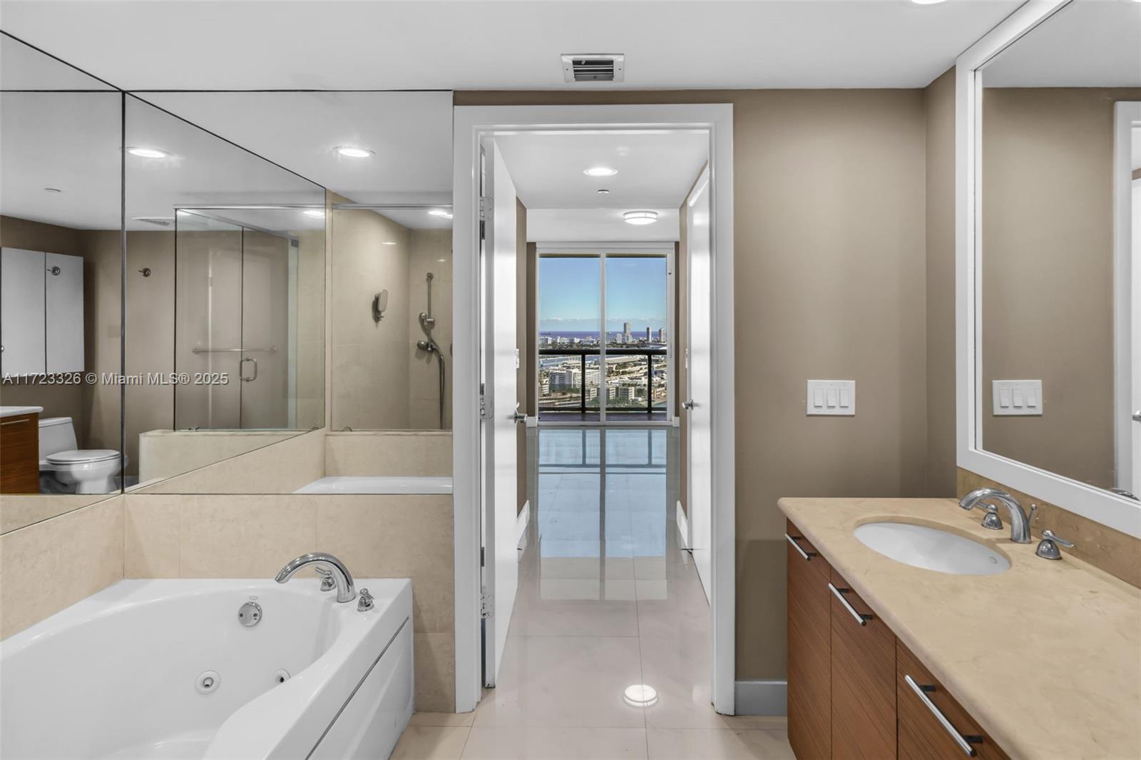 50 BISCAYNE CONDO - Residential