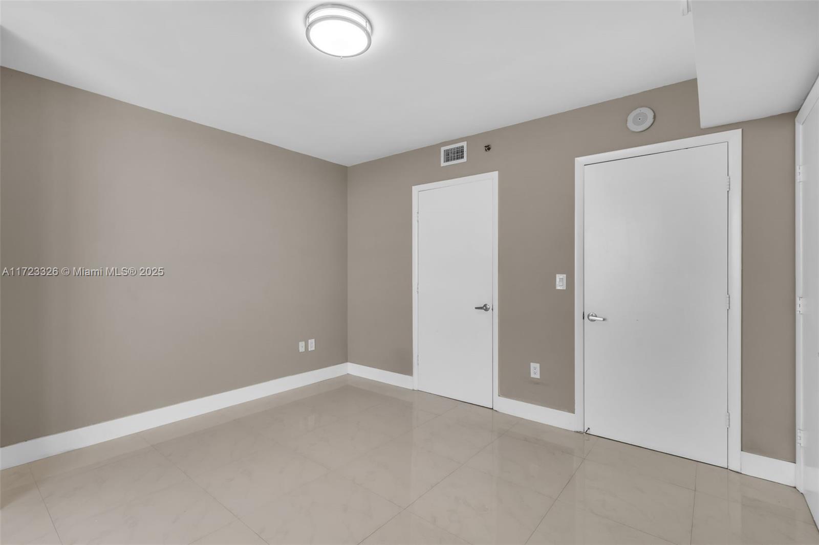 50 BISCAYNE CONDO - Residential