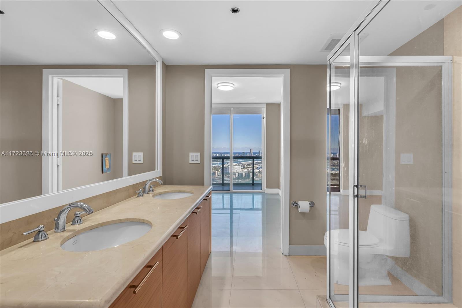 50 BISCAYNE CONDO - Residential