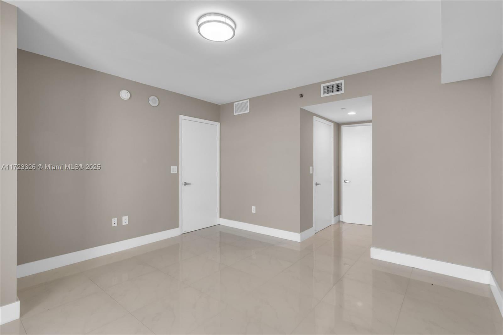 50 BISCAYNE CONDO - Residential