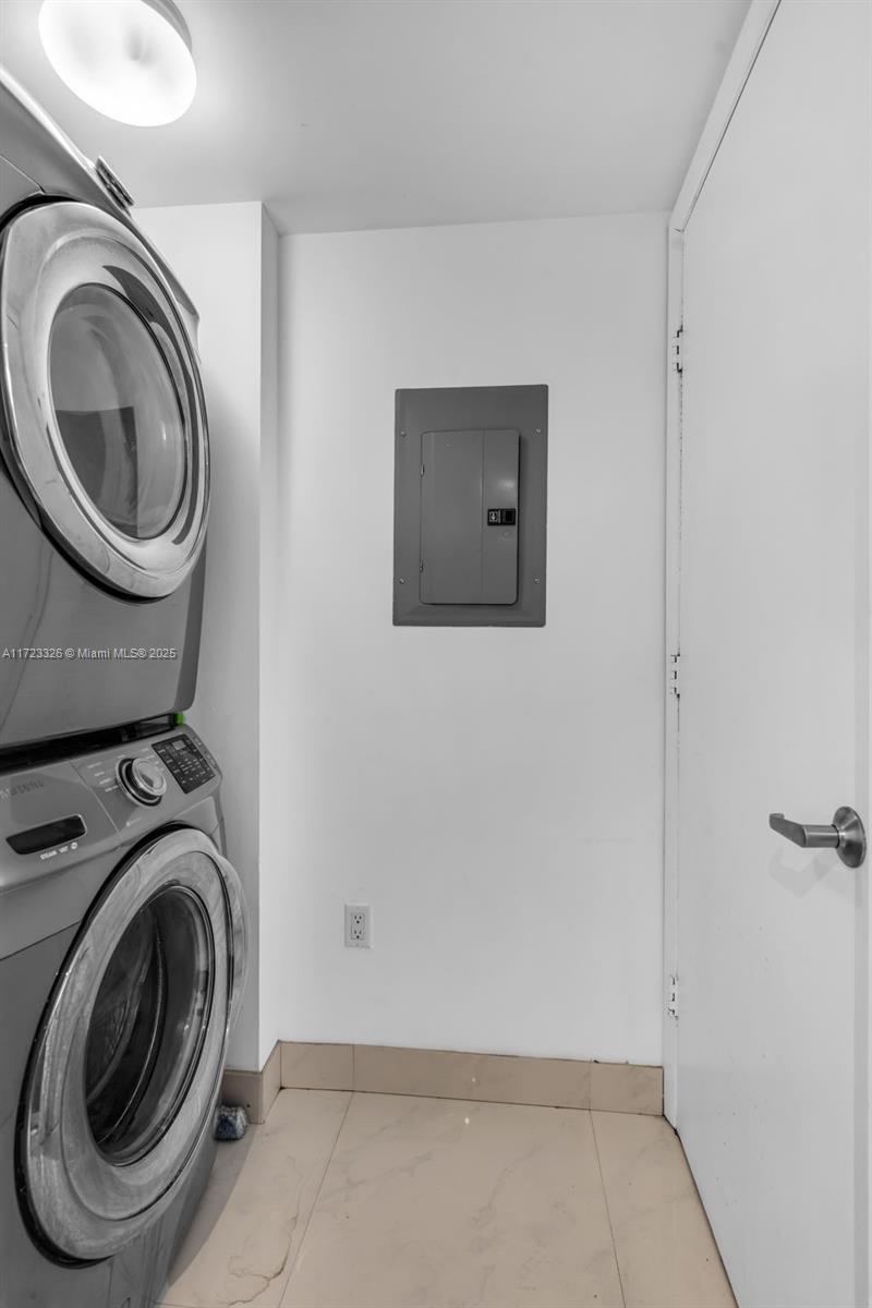 50 BISCAYNE CONDO - Residential