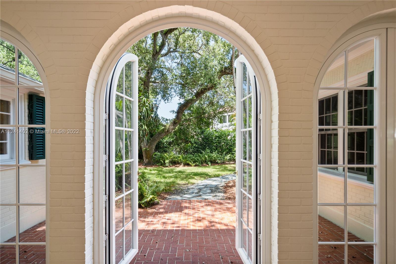 CARTER-HINSON TR - Residential