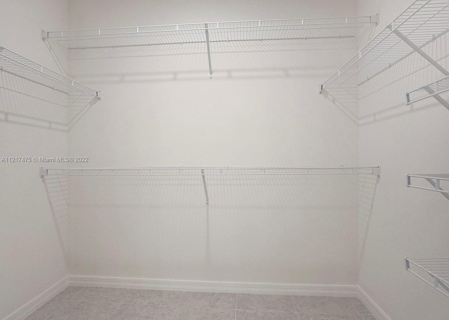 PORT ST LUCIE SECTION 10 - Residential Lease