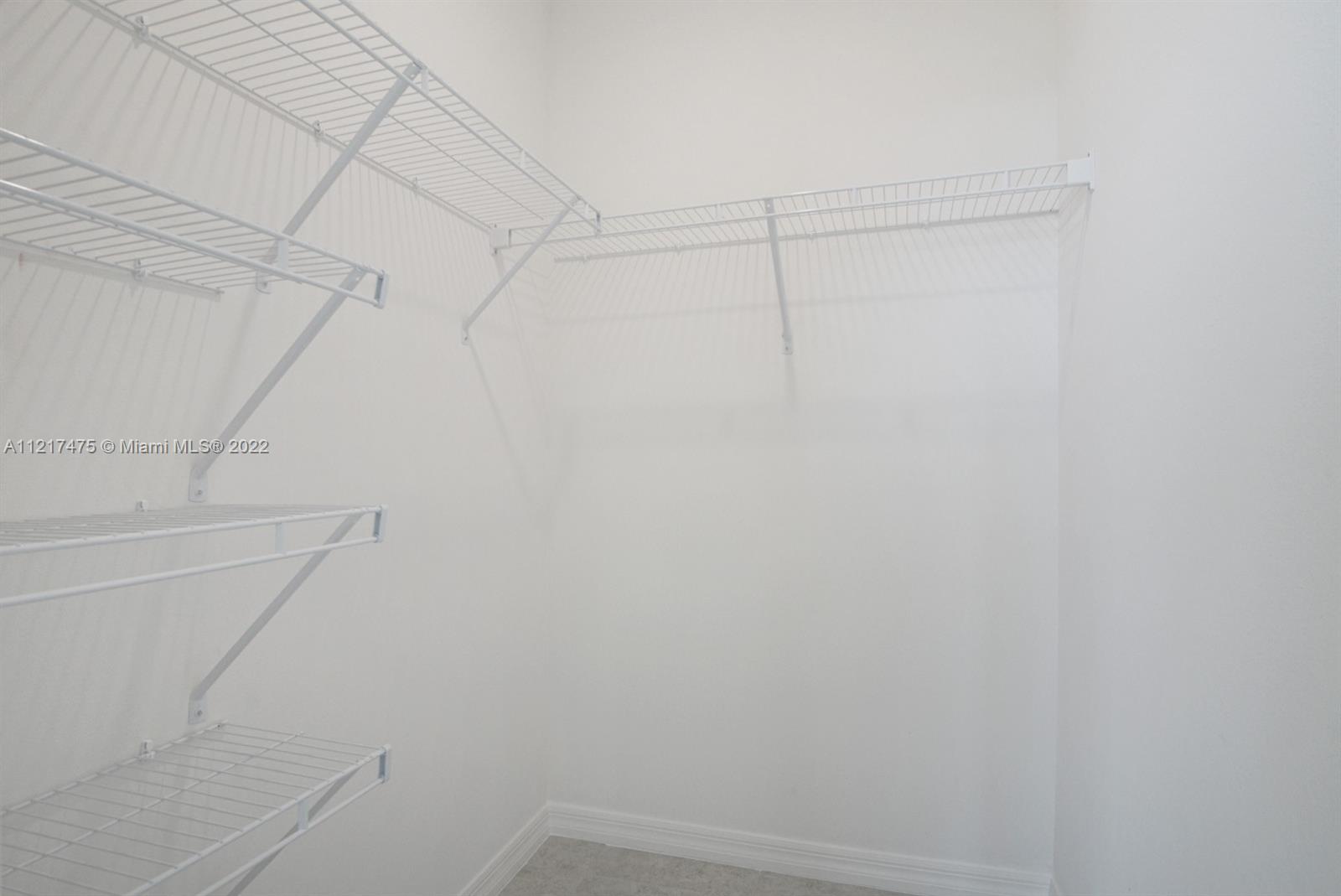 PORT ST LUCIE SECTION 10 - Residential Lease
