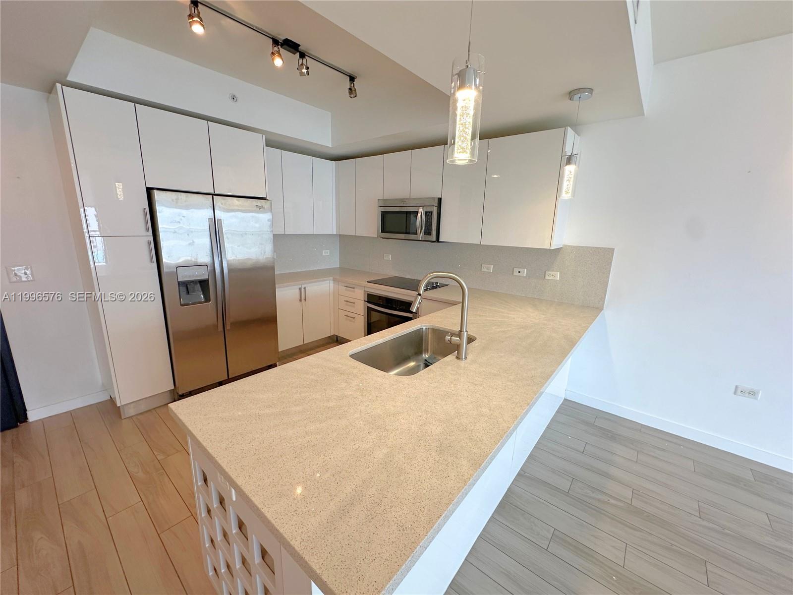 NINE AT MARY BRICKELL VIL - Residential