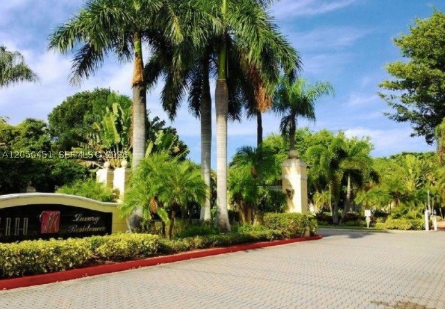 MILANO CONDO - Residential