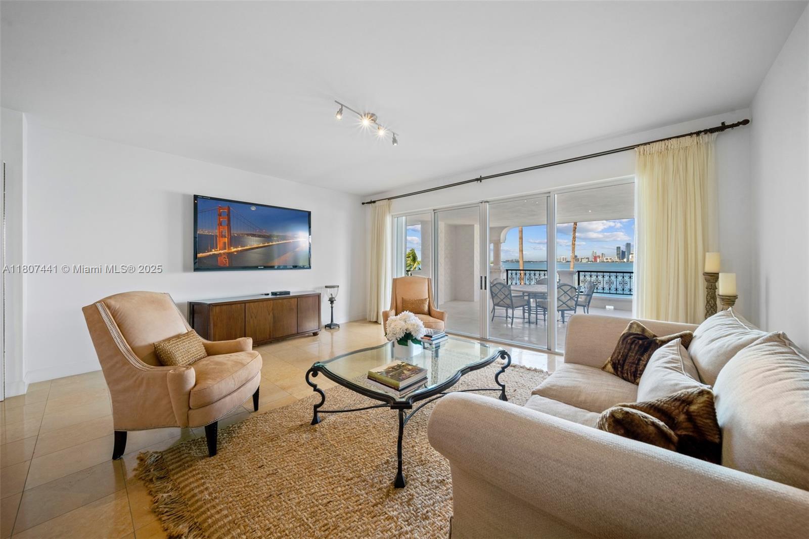 BAYVIEW FISHER ISL CONDO - Residential