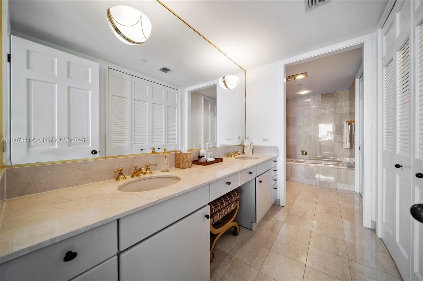 BAYVIEW FISHER ISL CONDO - Residential
