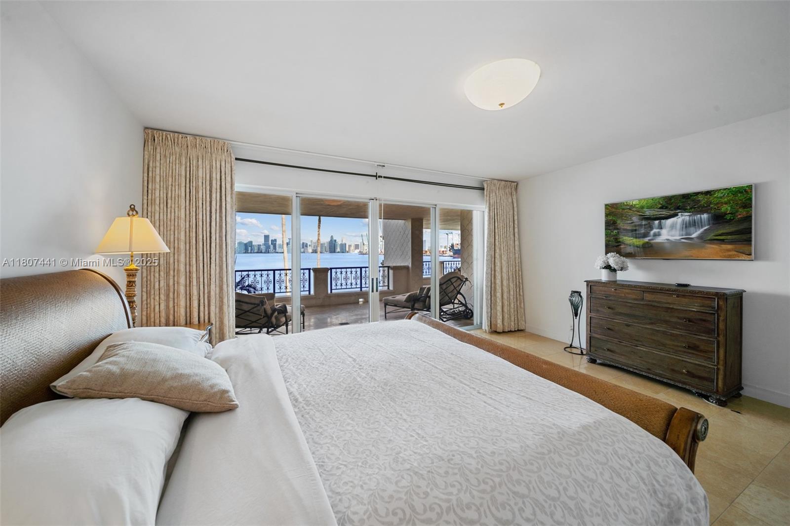 BAYVIEW FISHER ISL CONDO - Residential