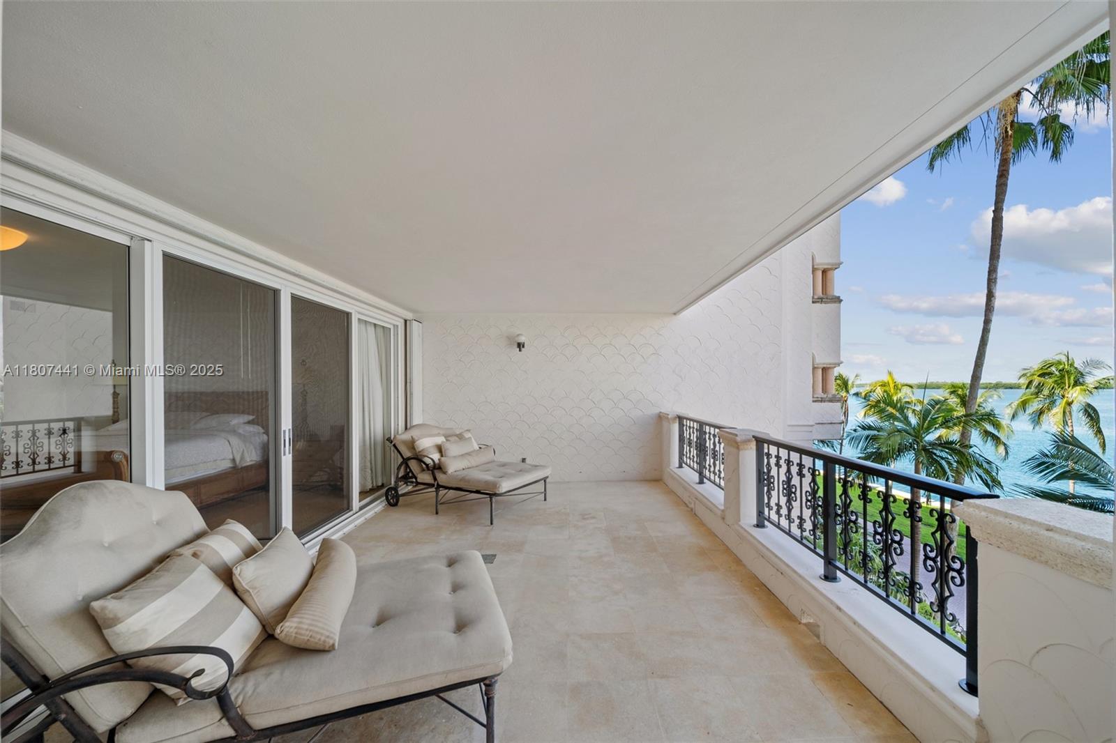 BAYVIEW FISHER ISL CONDO - Residential