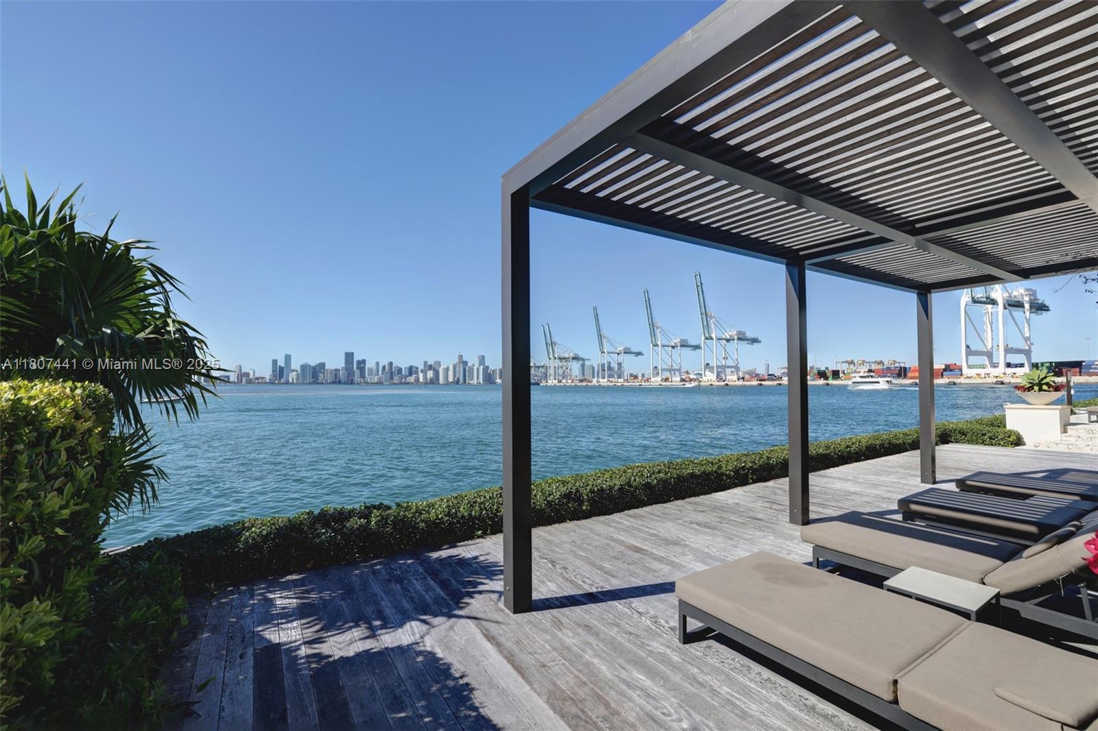 BAYVIEW FISHER ISL CONDO - Residential