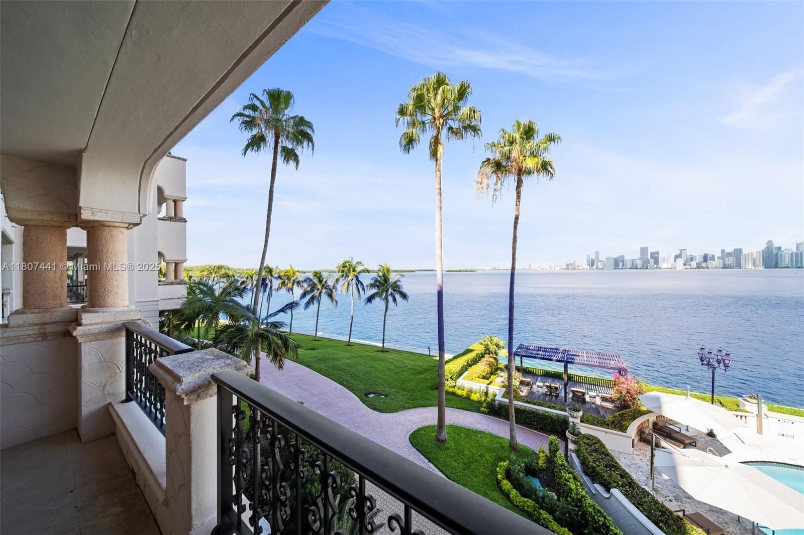 BAYVIEW FISHER ISL CONDO - Residential