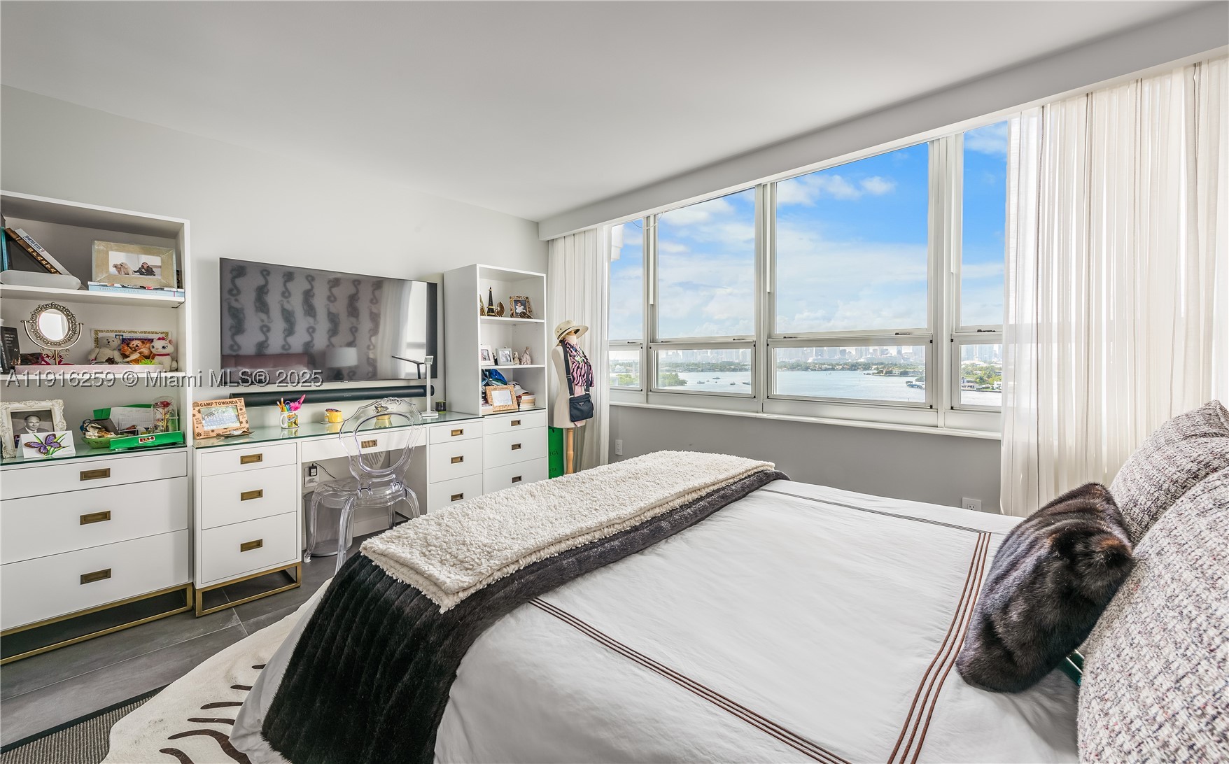 COSTA BRAVA CONDO - Residential