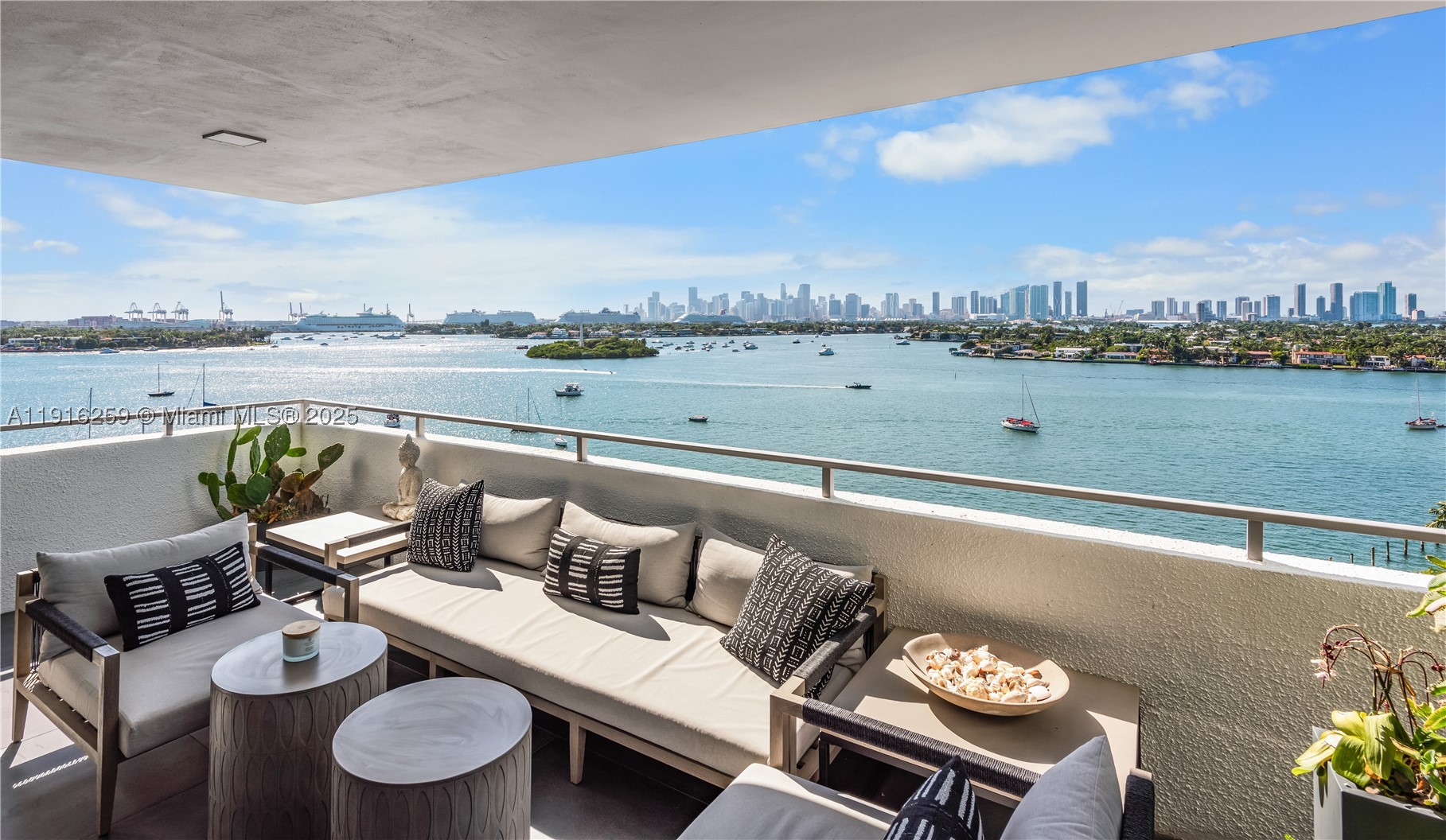COSTA BRAVA CONDO - Residential
