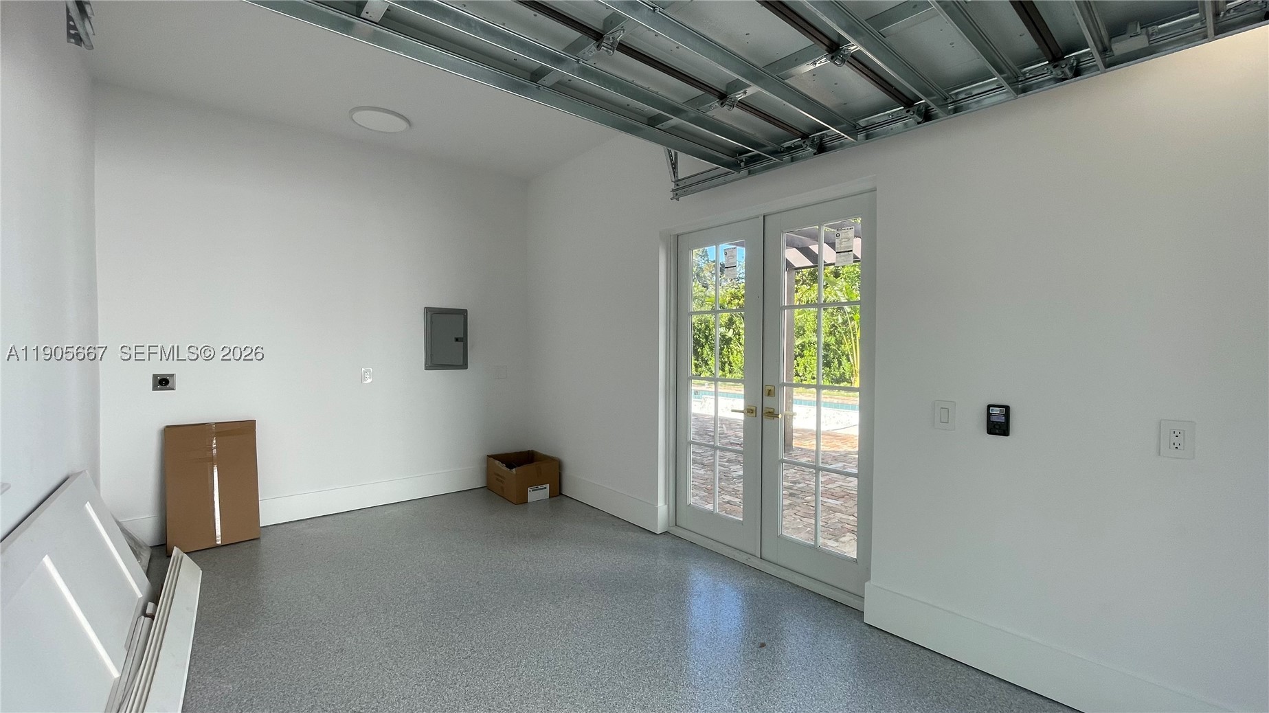 CORAL GABLES RIVIERA SEC - Residential